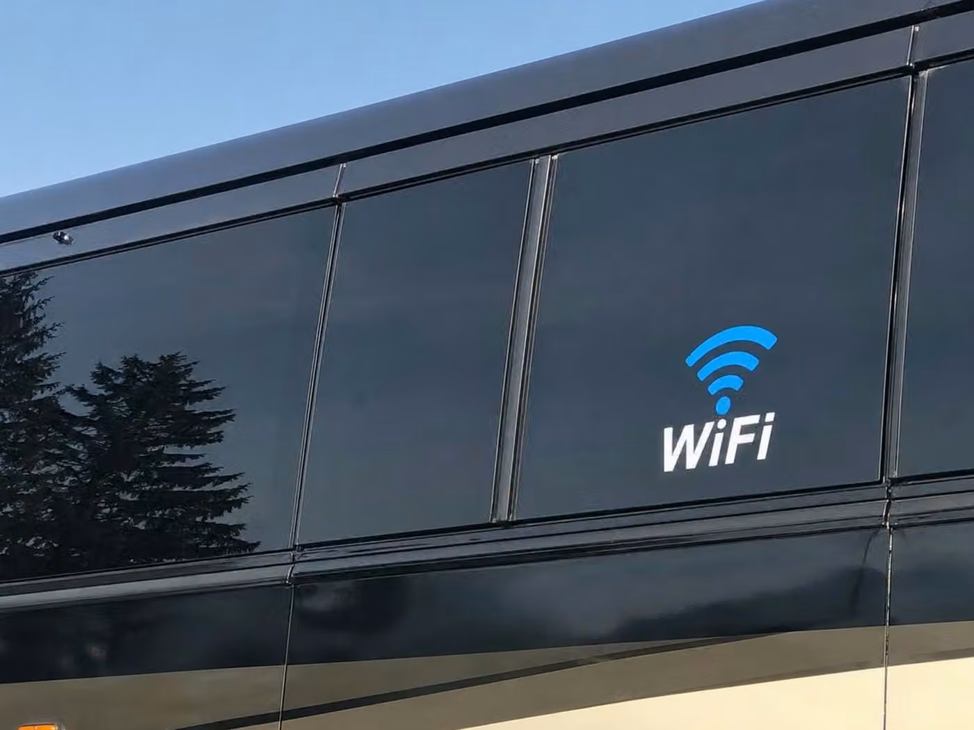 claremont 15 passenger minibus wifi