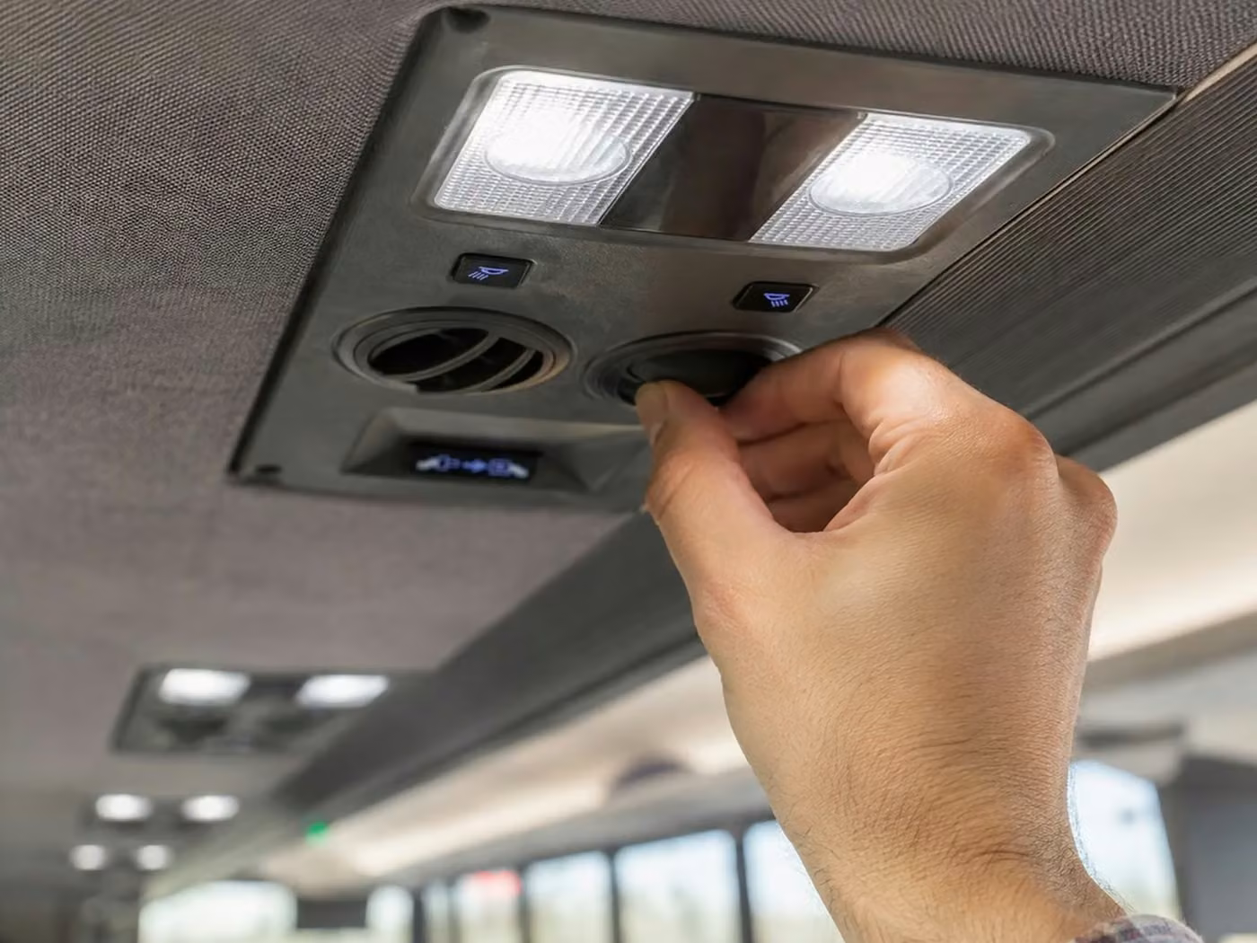 claremont 18 passenger minibus climate control