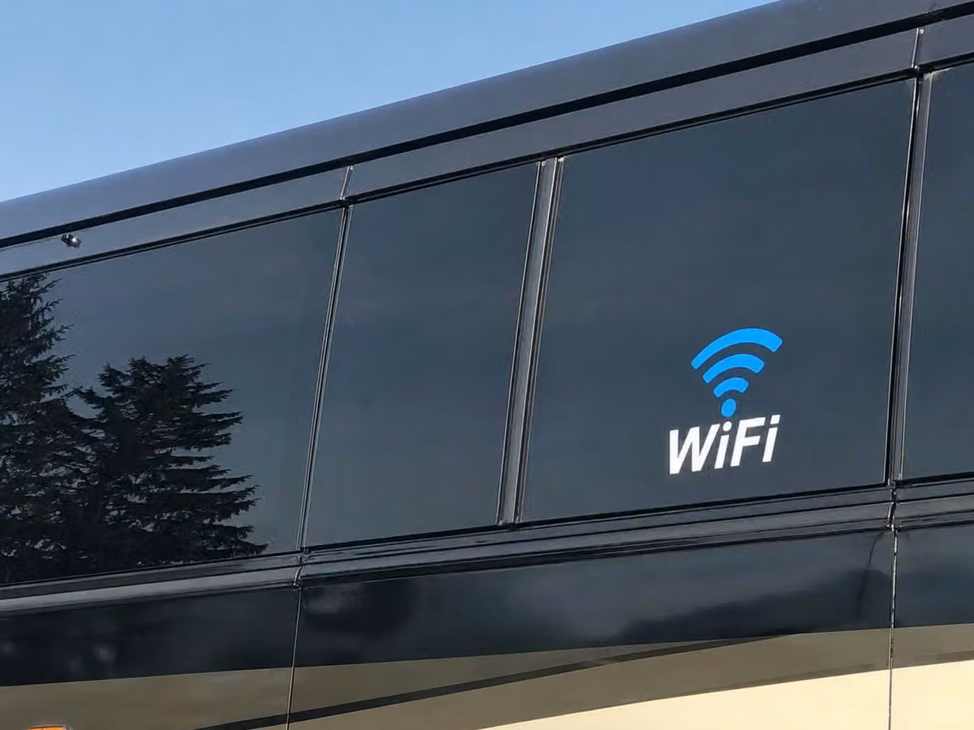 claremont 20 passenger minibus wifi