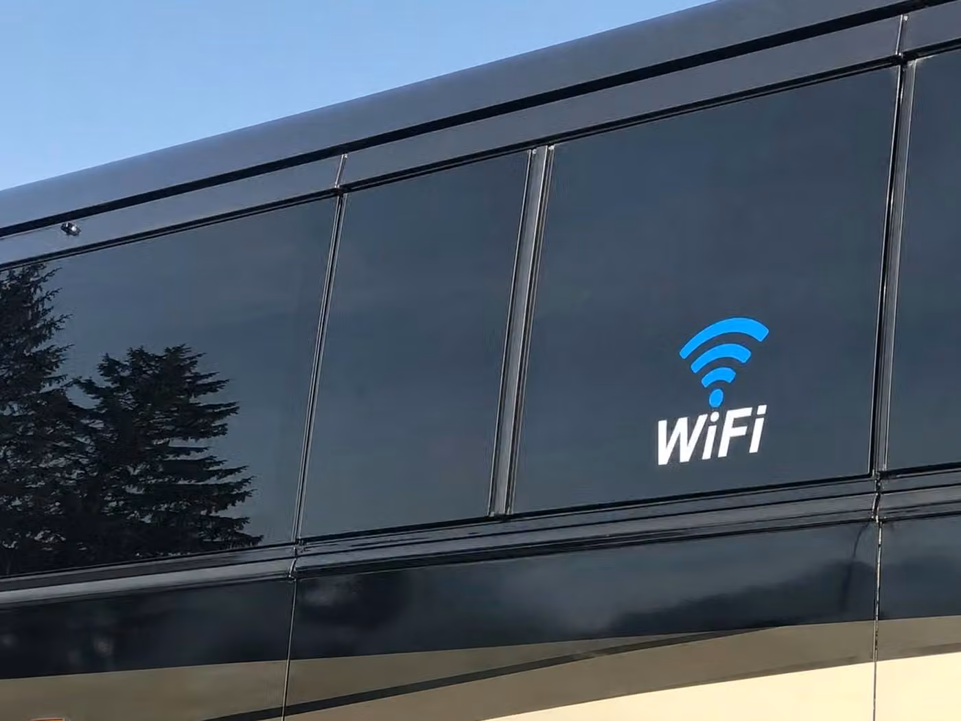 claremont 30 passenger minibus wifi