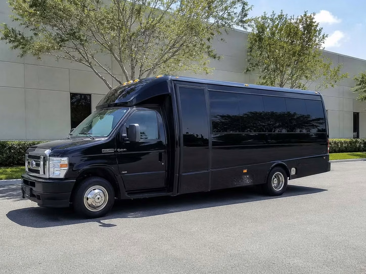 18 passenger minibus
